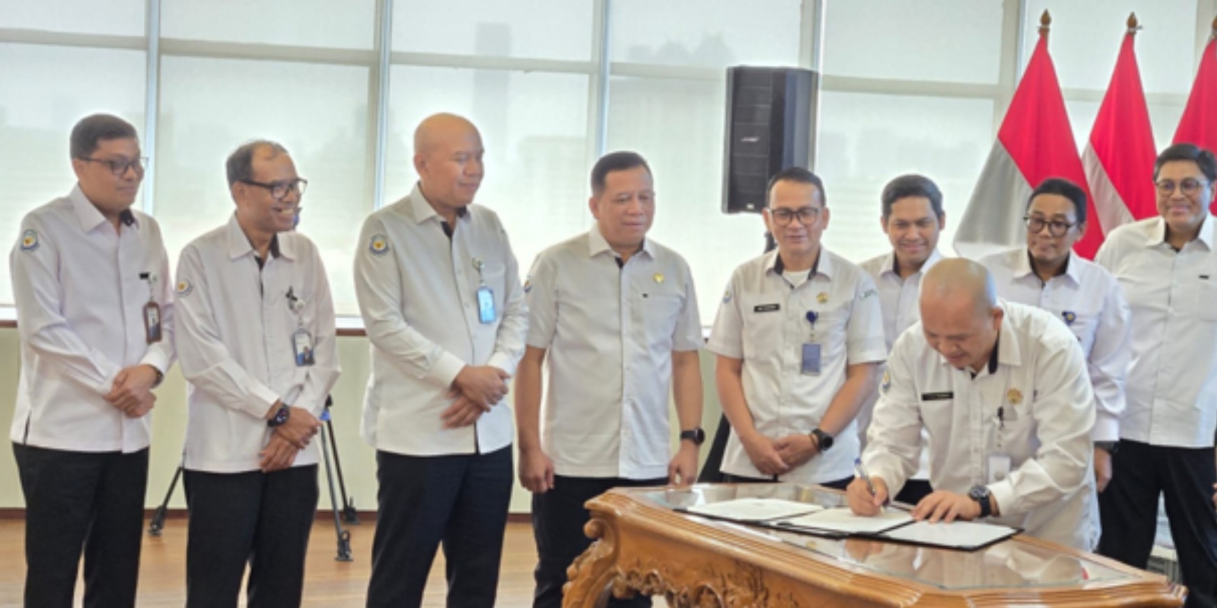 Inspektur Jenderal Menyaksikan Penandatanganan Pakta Integritas bersama antara PPK dan Penyedia Jasa KNMP 2026