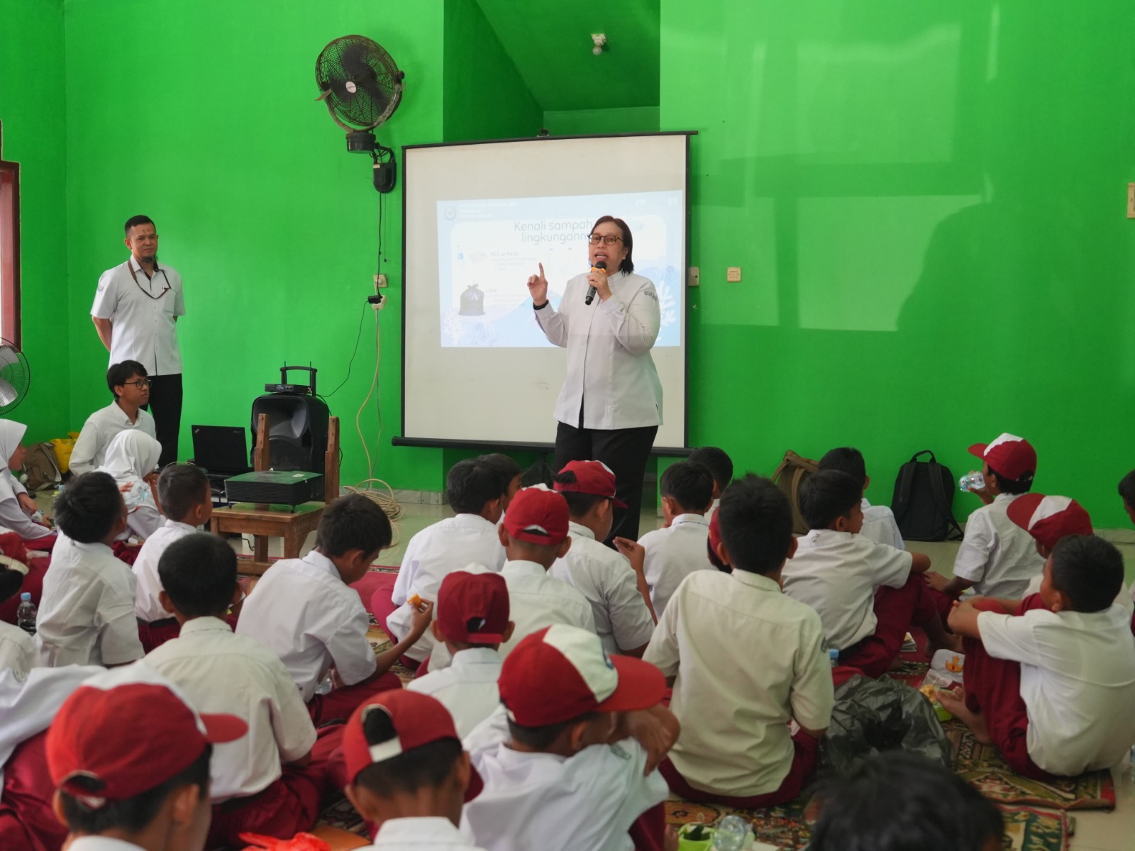 KKP Edukasi Laut Sehat Bebas Sampah ke Ratusan Anak Sekolah di Jakarta Utara