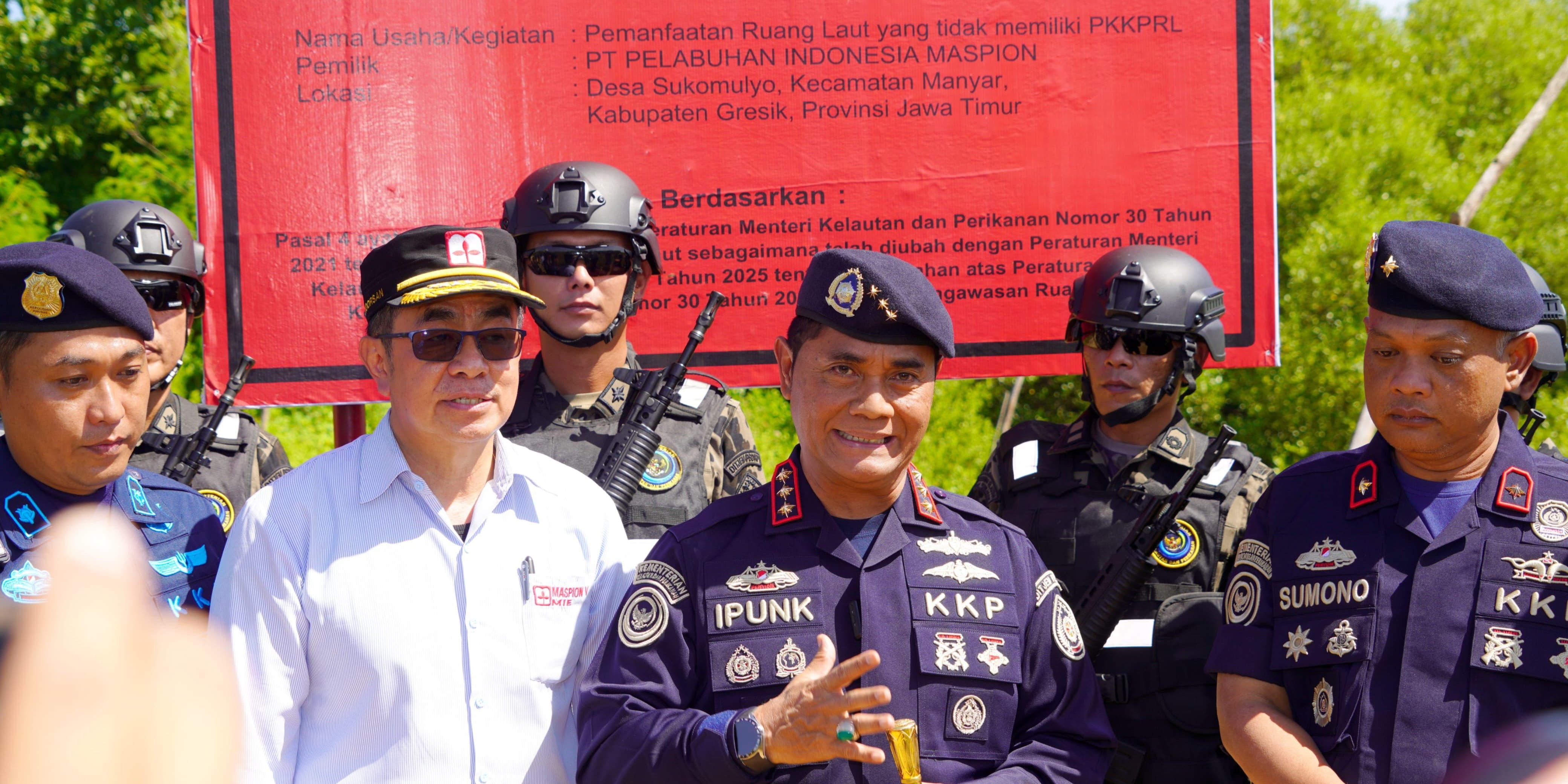 KKP Hentikan Pemanfaatan Ruang Laut Tak Berizin Seluas 30 Ha di Gresik