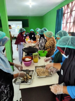 Sulap Lele Jadi Abon dan Keripik, KKP Latih Masyarakat Kaltara Optimalkan Hasil Budidaya