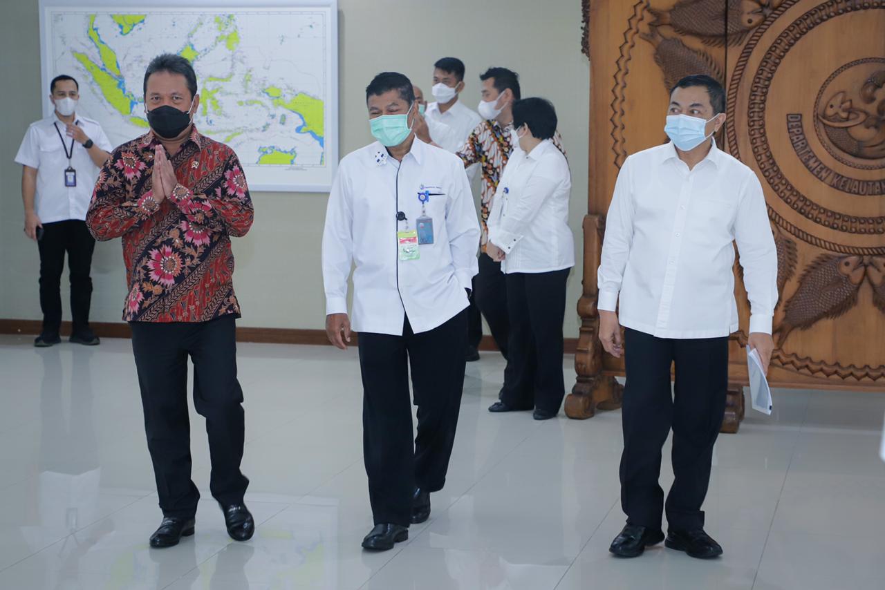 Jakarta - Rabu (3/2), Menteri Kelautan dan Perikanan Sakti Wahyu Trenggono membuka Rakerwas Inspektorat Jenderal KKP di Auditorium Tuna, Lantai 15, Gedung Mina Bahari IV.