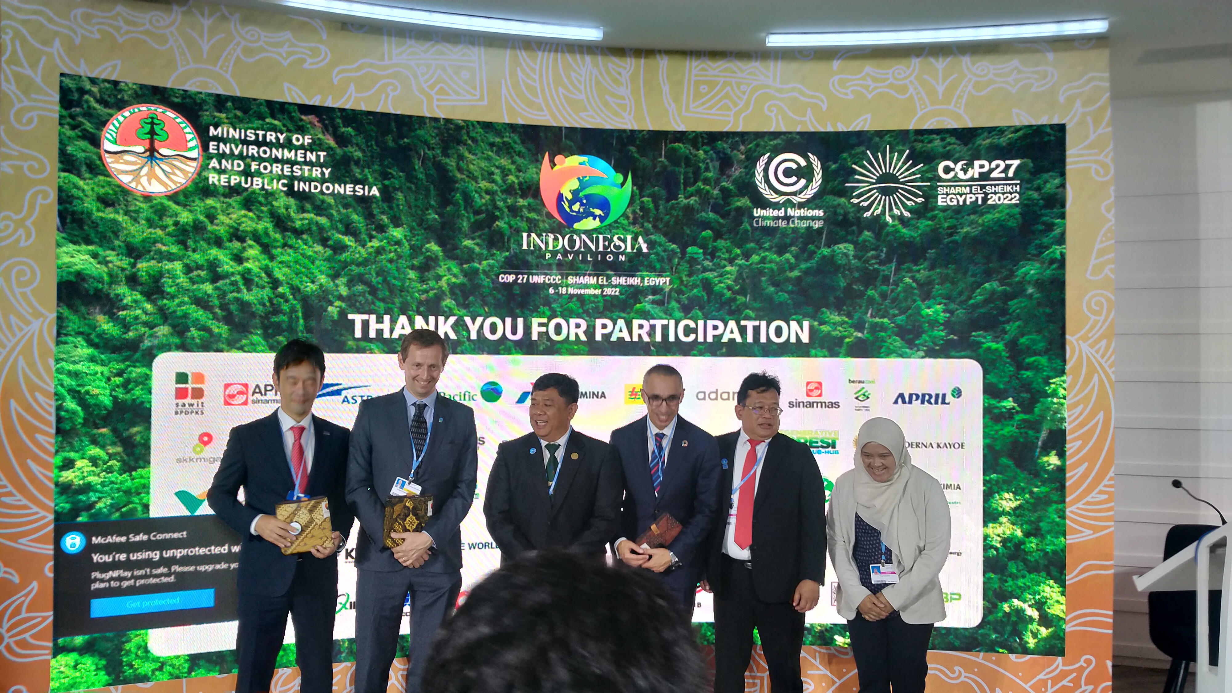 Conference of the Parties (COP) ke-27 UNFCCC di Kota Sharm el-Sheikh, Mesir (8/11)