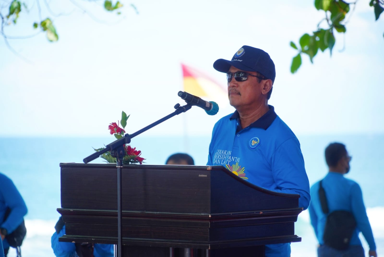 Gerakan Bersih Pantai di Bali (10/3)