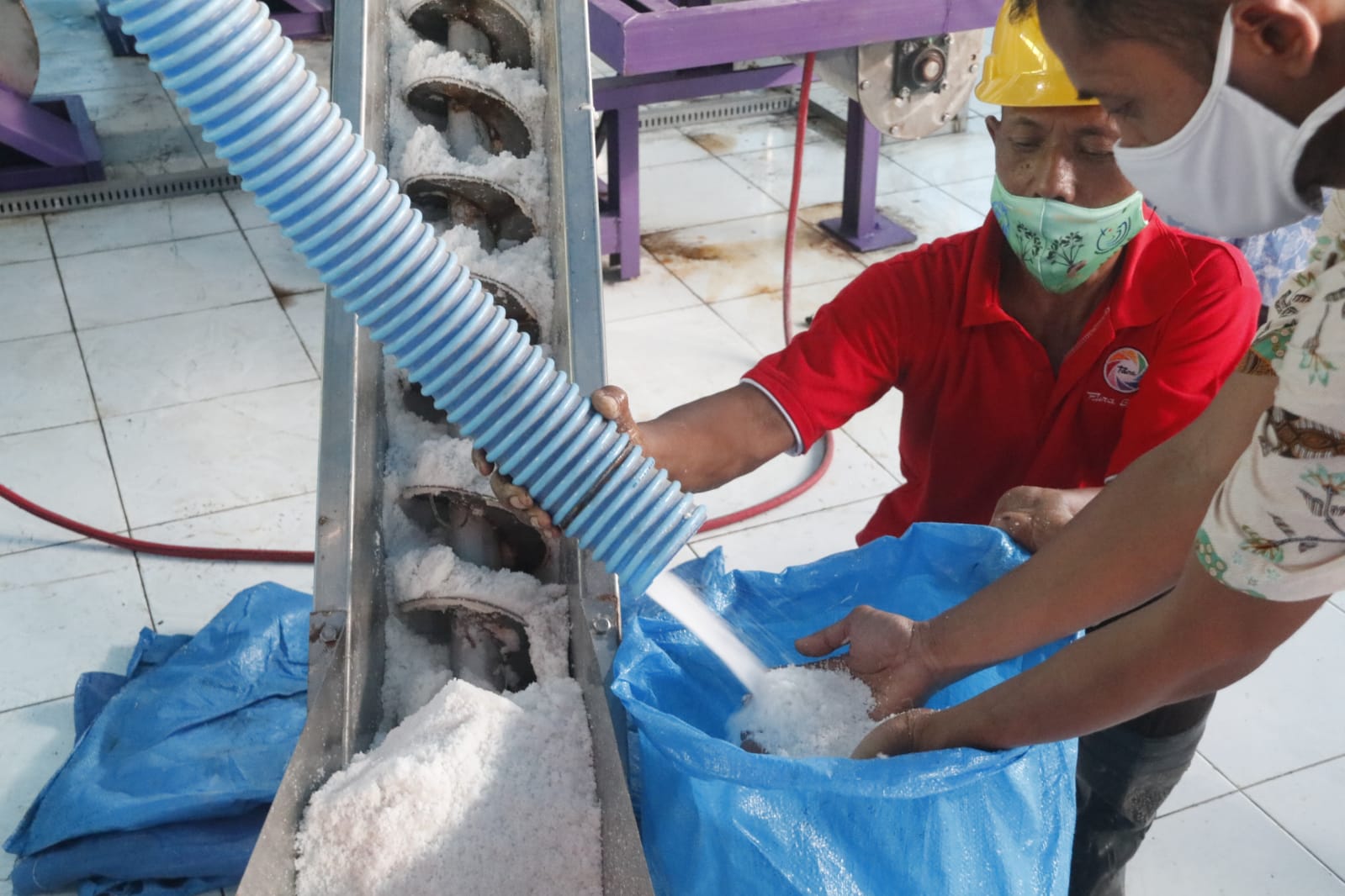 Peresmian Washing Plant dan Dialog Dengan Petambak Garam di Brebes, Selasa (22/12)
