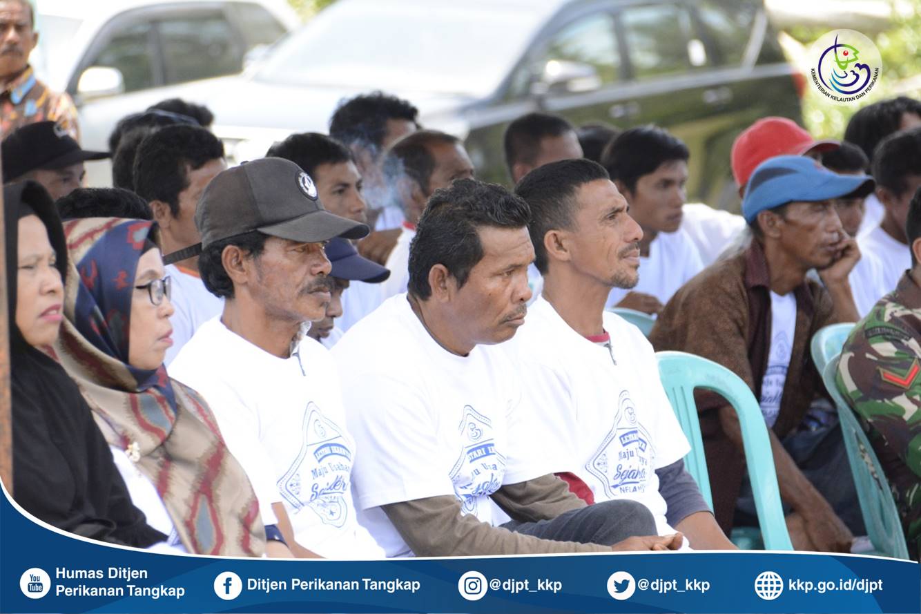 Serah Terima Kapal Perikanan Program CSR SKK Migas di Kabupaten Donggala