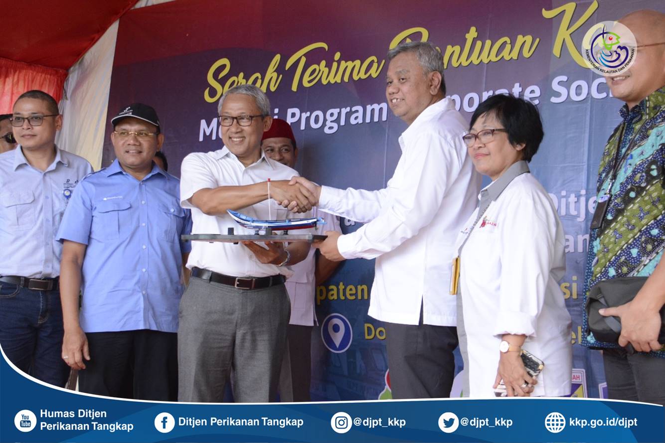 Serah Terima Kapal Perikanan Program CSR SKK Migas di Kabupaten Donggala