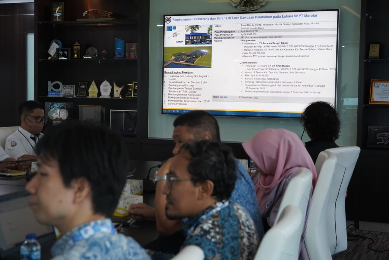 Penandatanganan Kontrak Pembangunan Prasarana dan Sarana di Luar Pelabuhan SKPT Morotai