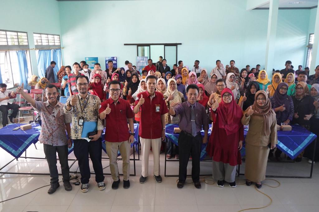 Fasilitasi Akses Pembiayaan Usaha Kelautan dan Perikanan ”UMKM Siap Naik Kelas”