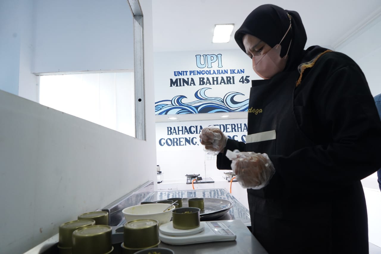Kunjungan MKP ke Sentra Pengolahan Hasil Perikanan Pantai Depok Kabupaten Bantul DIY
