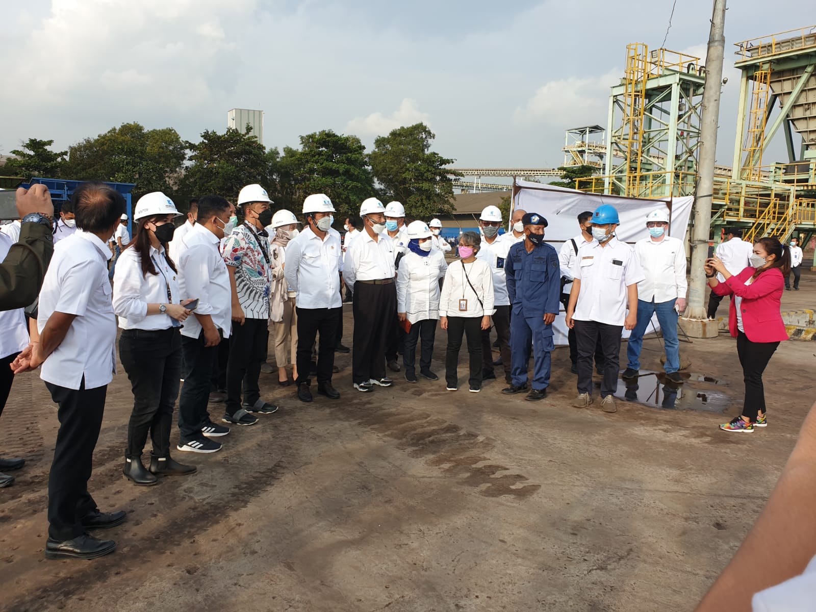 Menteri Kelautan dan Perikanan Bersama Dirjen PDS meninjau Krakatau International Port (KIP) di Cilegon, Banten