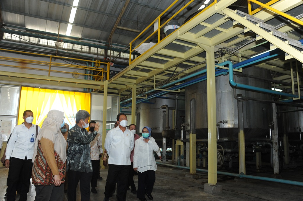 Kunker Dirjen PDSPKP bersama Menteri Kelautan dan Perikanan di PT Agarindo Bogatama