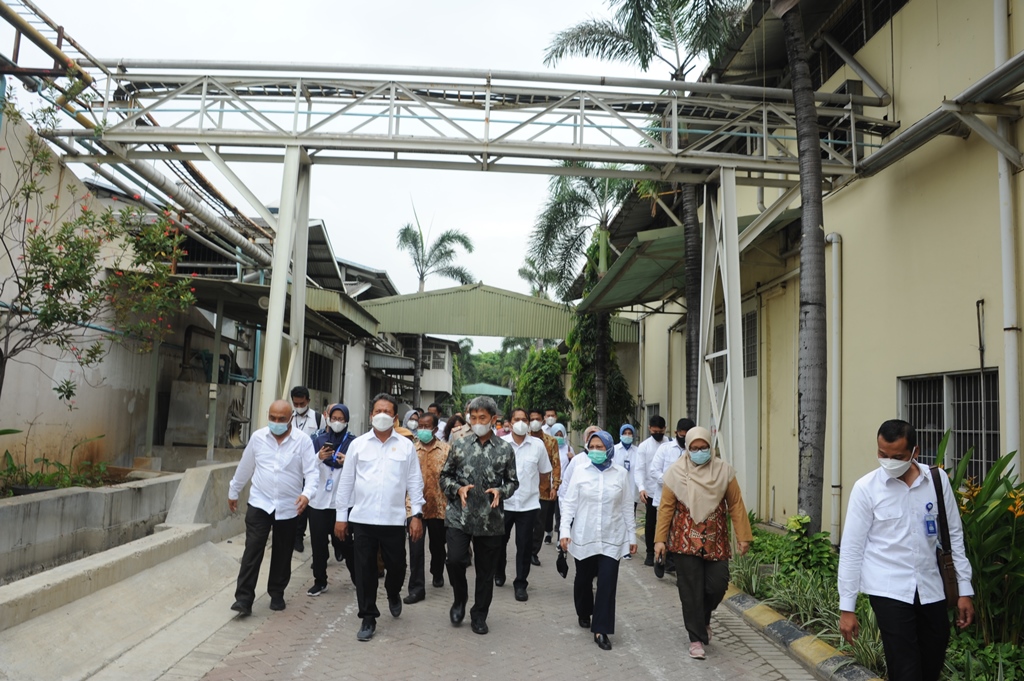 Kunker Dirjen PDSPKP bersama Menteri Kelautan dan Perikanan di PT Agarindo Bogatama