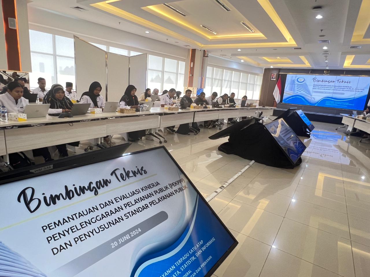 Bimbingan Teknis Penyusunan Standar Pelayanan Publik dan PEKPPP