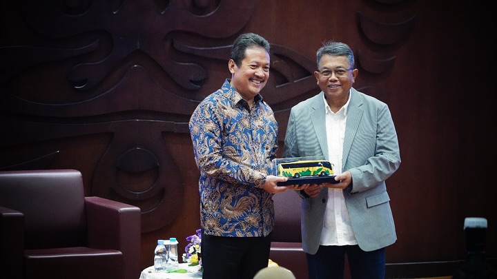 Dirjen PB mendampingi Menteri Kelautan dan Perikanan pada Kegiatan Bincang Bahari memperingati World Oceans Day