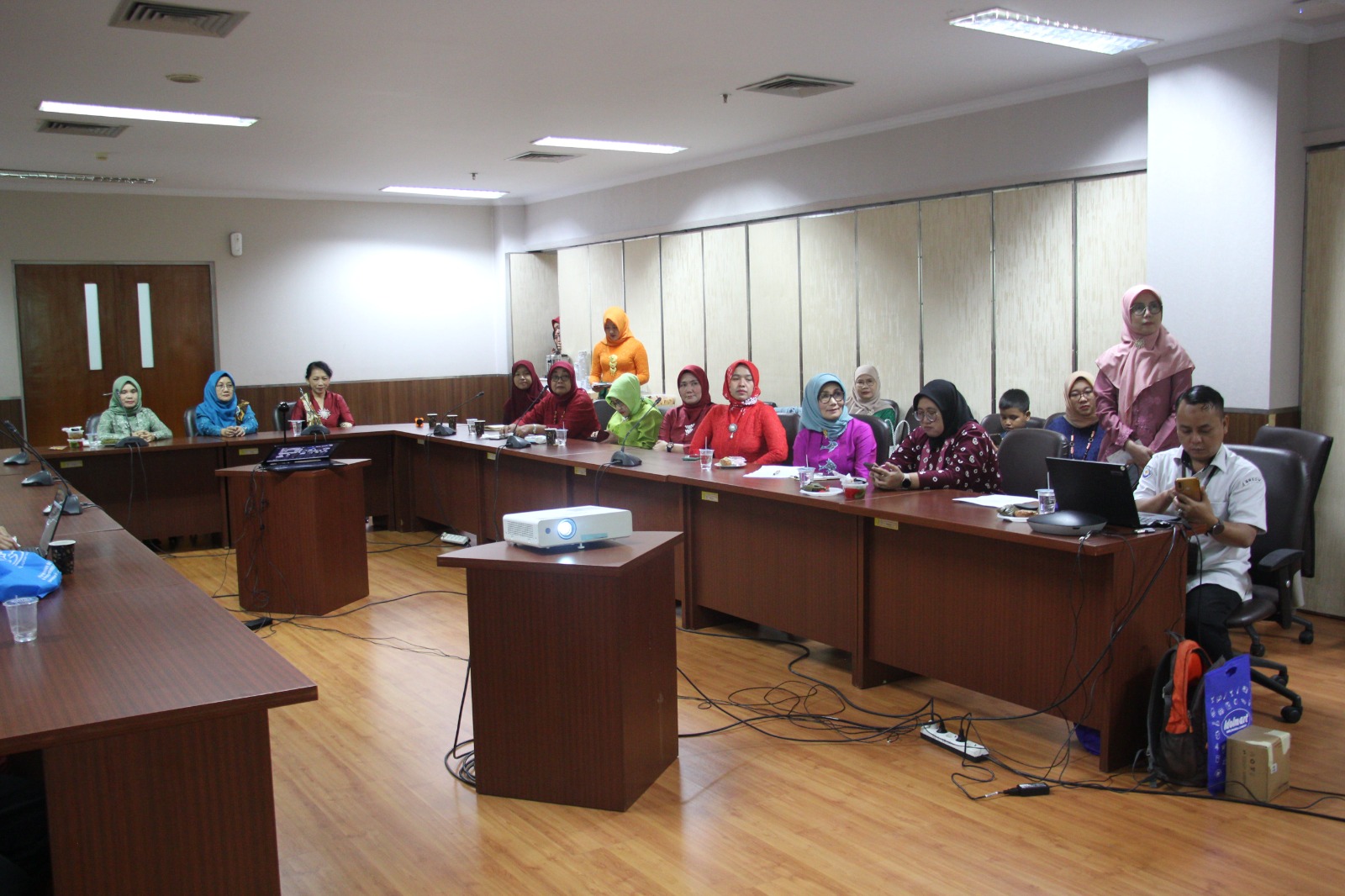 Ketua Dharma Wanita Persatuan BPPSDM KP Buka Sharing Budaya dan Penyerahan Dana Pendidikan lingkup BPPSDM KP Tahun 2024