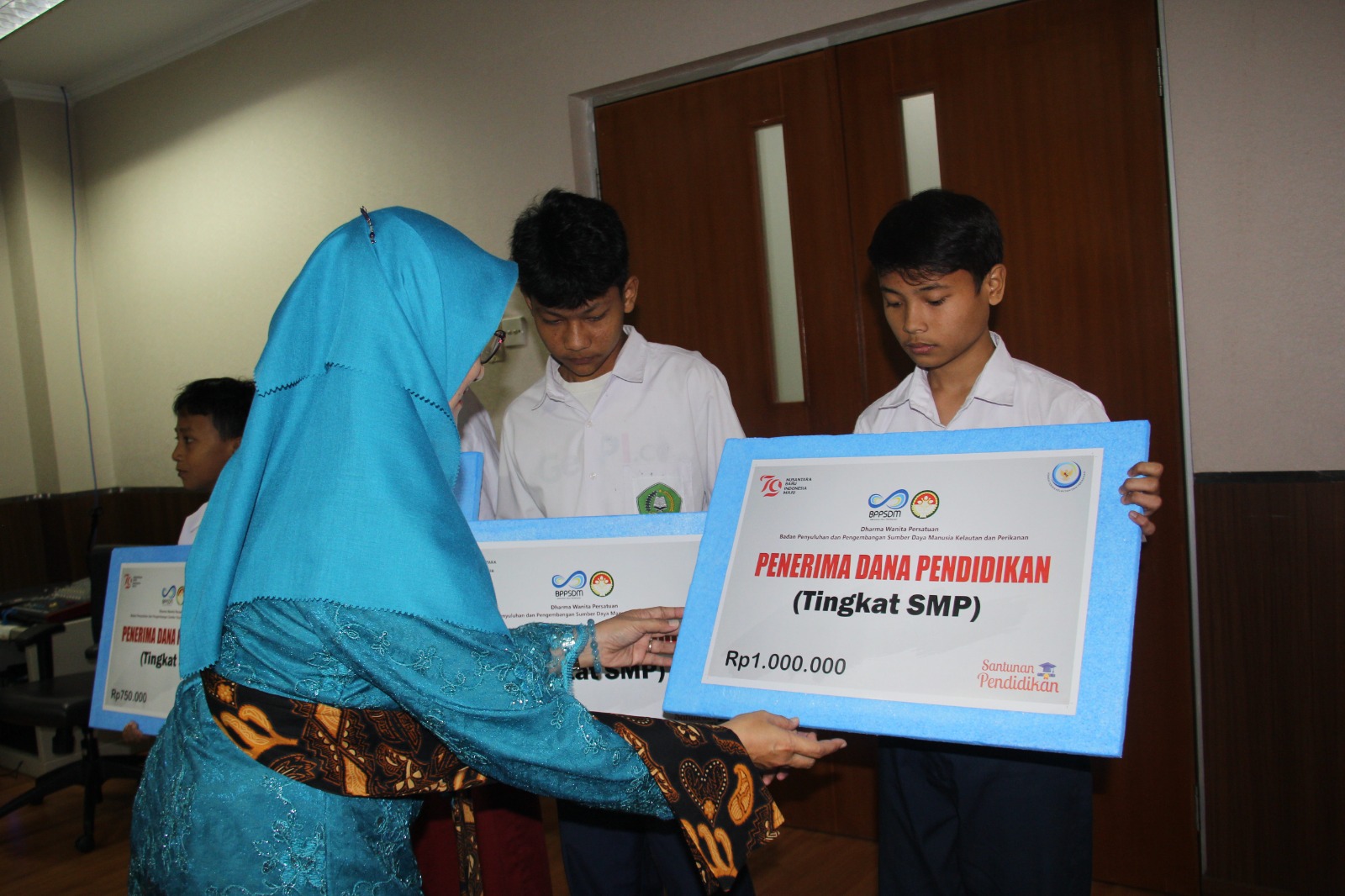 Ketua Dharma Wanita Persatuan BPPSDM KP Buka Sharing Budaya dan Penyerahan Dana Pendidikan lingkup BPPSDM KP Tahun 2024