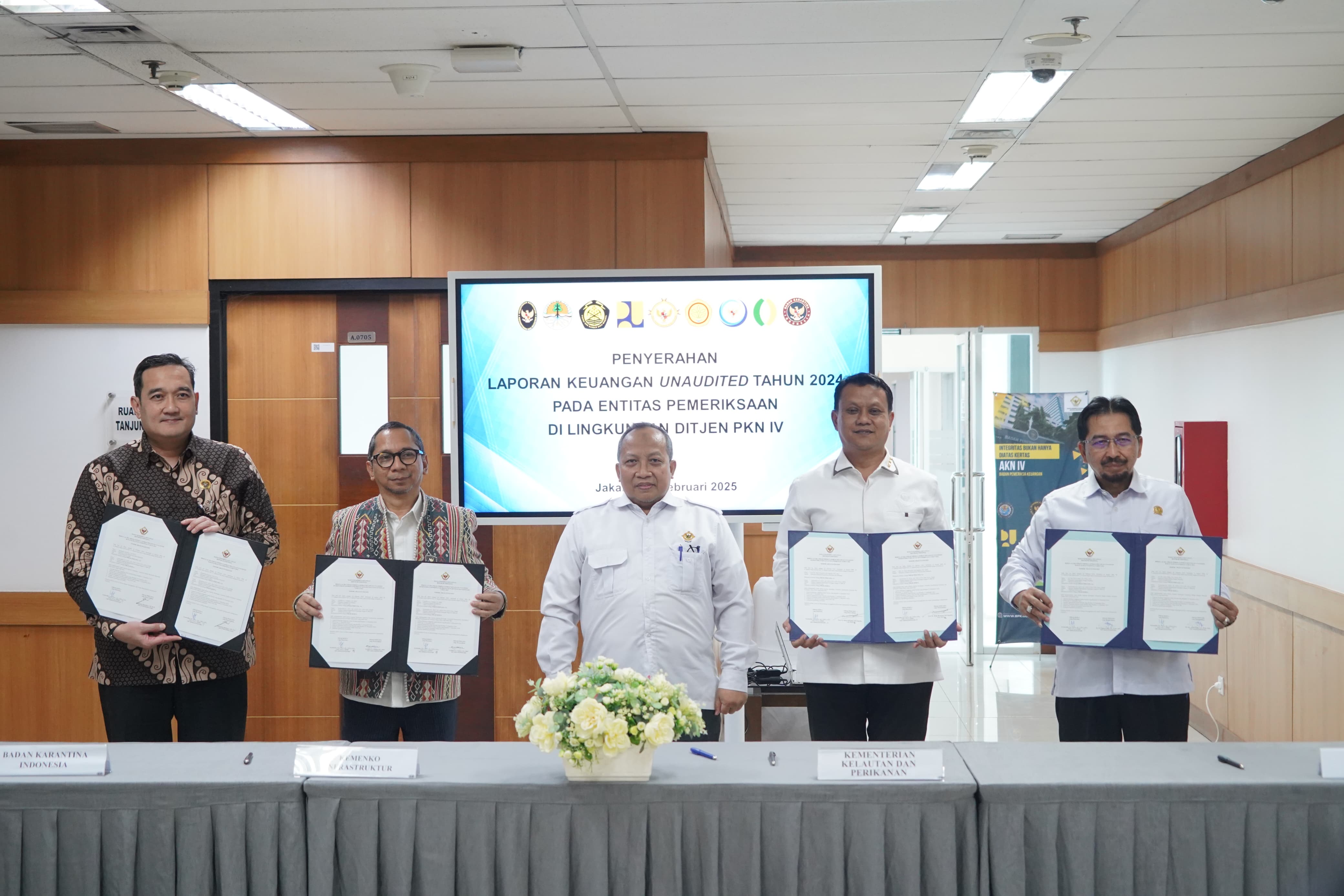 Sekretaris Jenderal KKP pada agenda Penyerahan Laporan Keuangan Unaudited Tahun 2024
