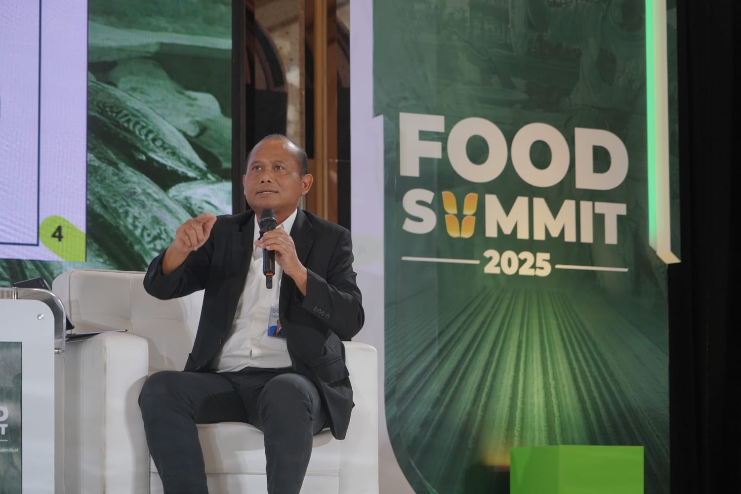 Dirjen PB sebagai narasumber dalam acara CNBC Indonesia Food Summit 2025