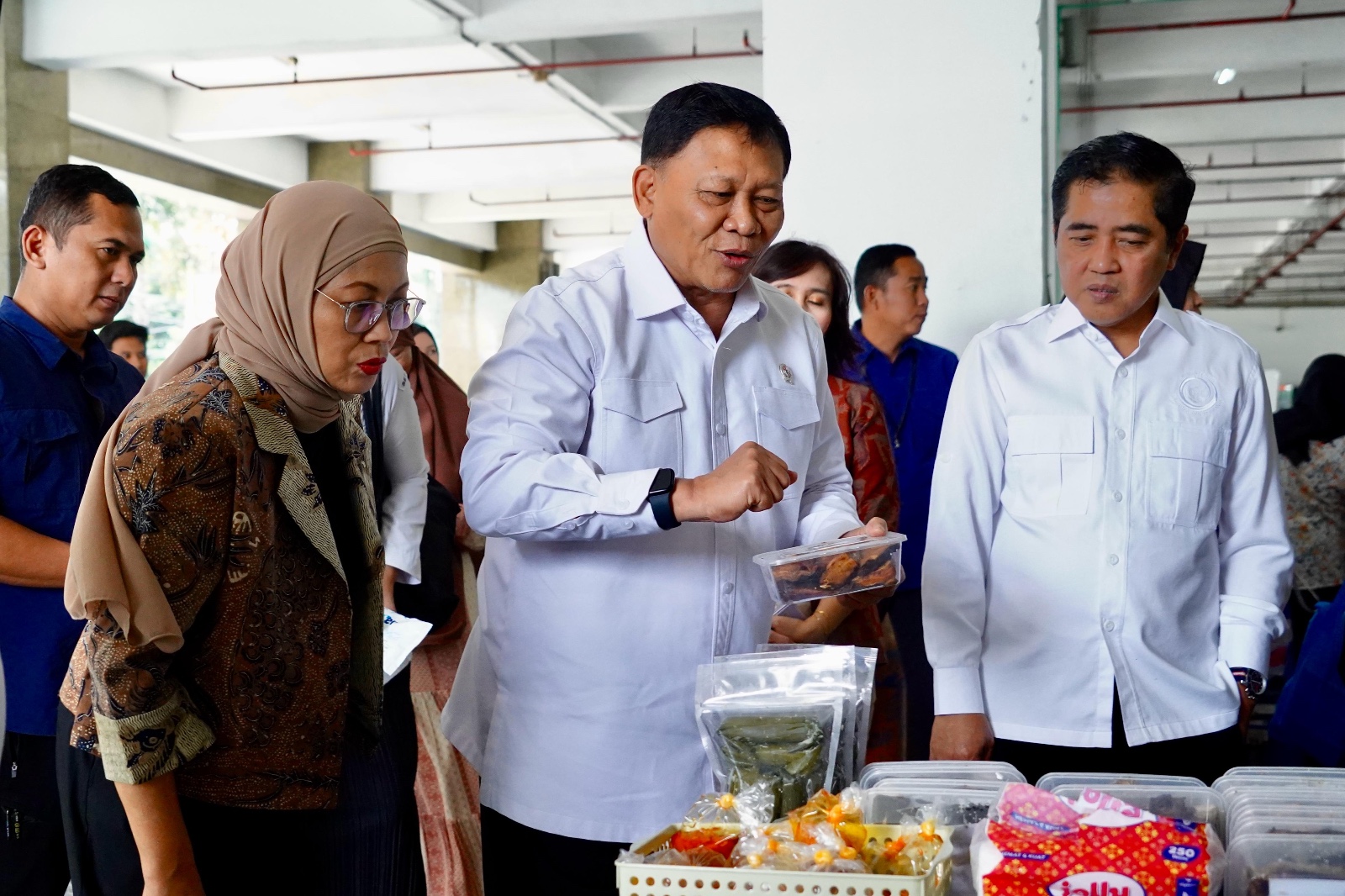 Wakil Menteri KKP Meninjau Bazar Produk Kelautan dan Perikanan Spesial Ramadan