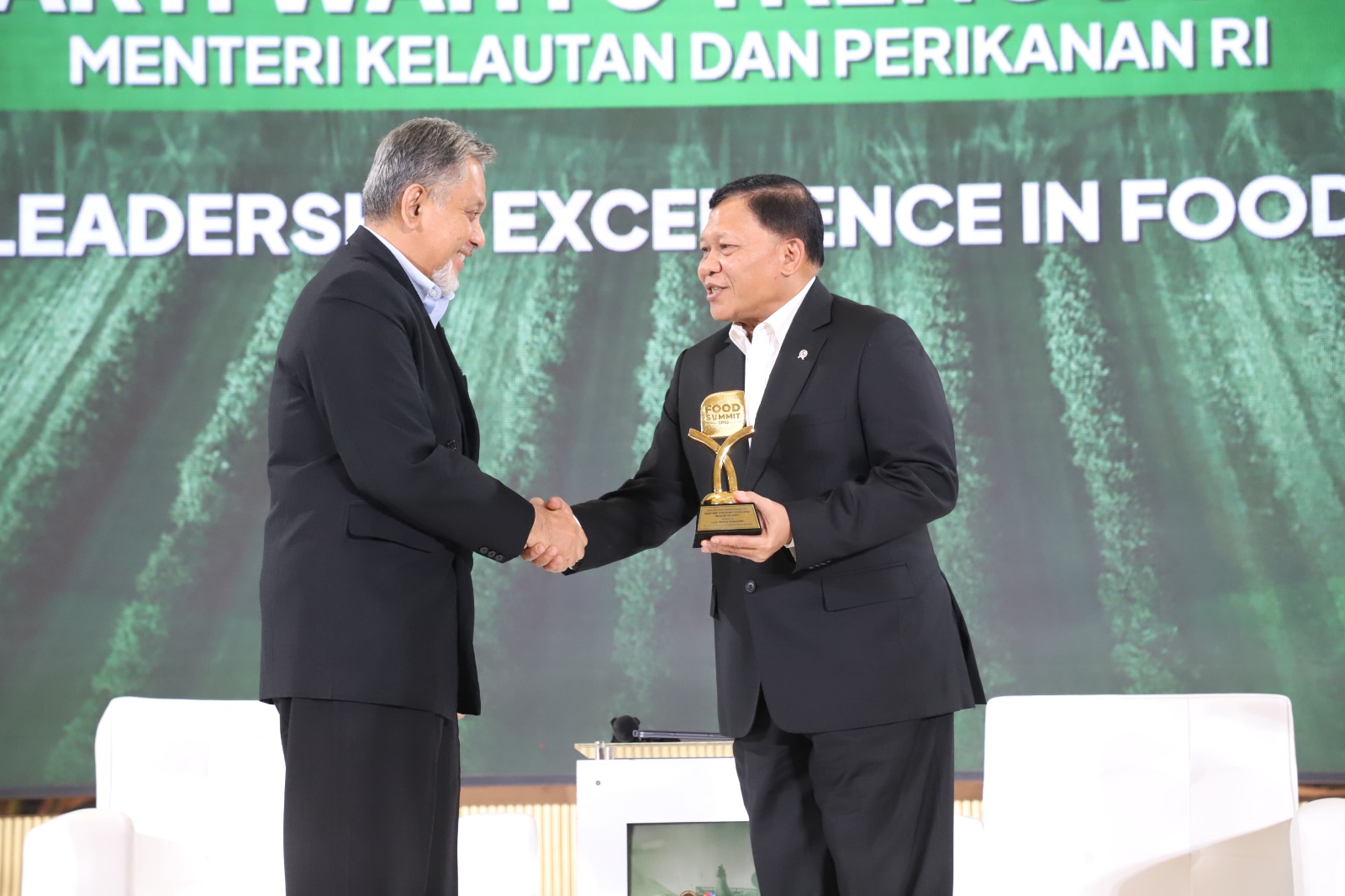 Wakil Menteri KKP Menjadi pembicara CNBC Indonesia Food Summit 2025