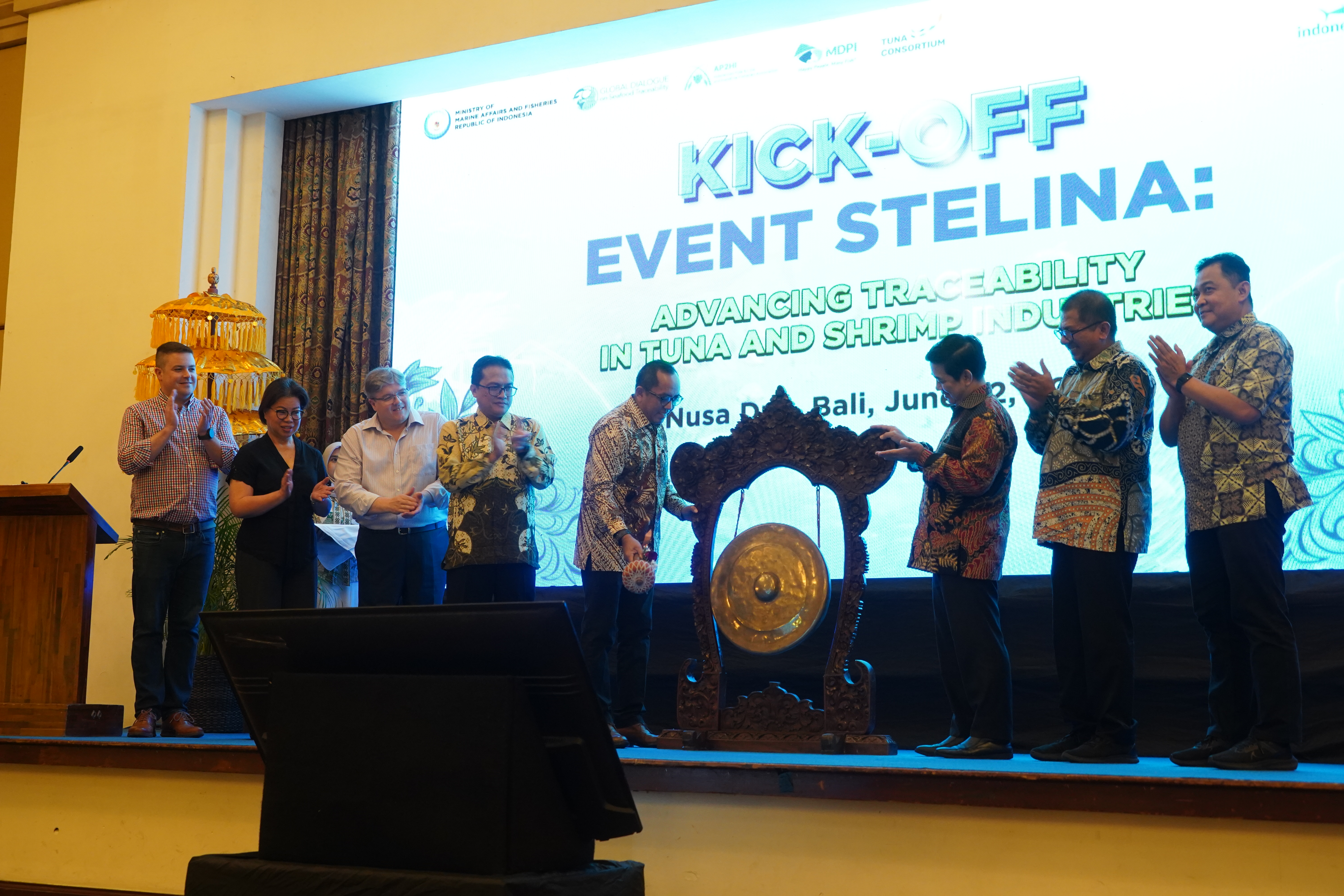 Kick Off STELINA