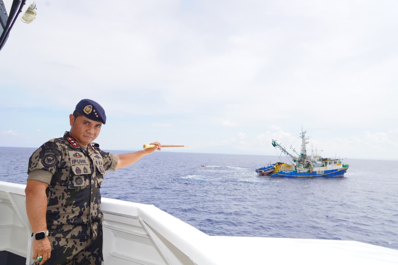 Konferensi Pers KKP Ringkus Kapal Ikan Ilegal Filipina Berukuran 754 GT di Samudera Pasifik