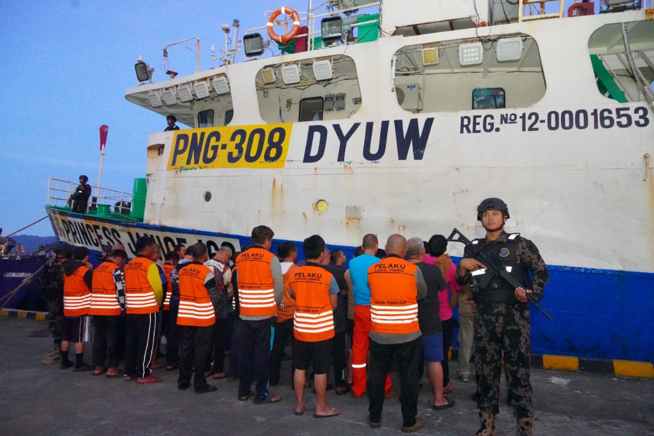 Konferensi Pers KKP Ringkus Kapal Ikan Ilegal Filipina Berukuran 754 GT di Samudera Pasifik