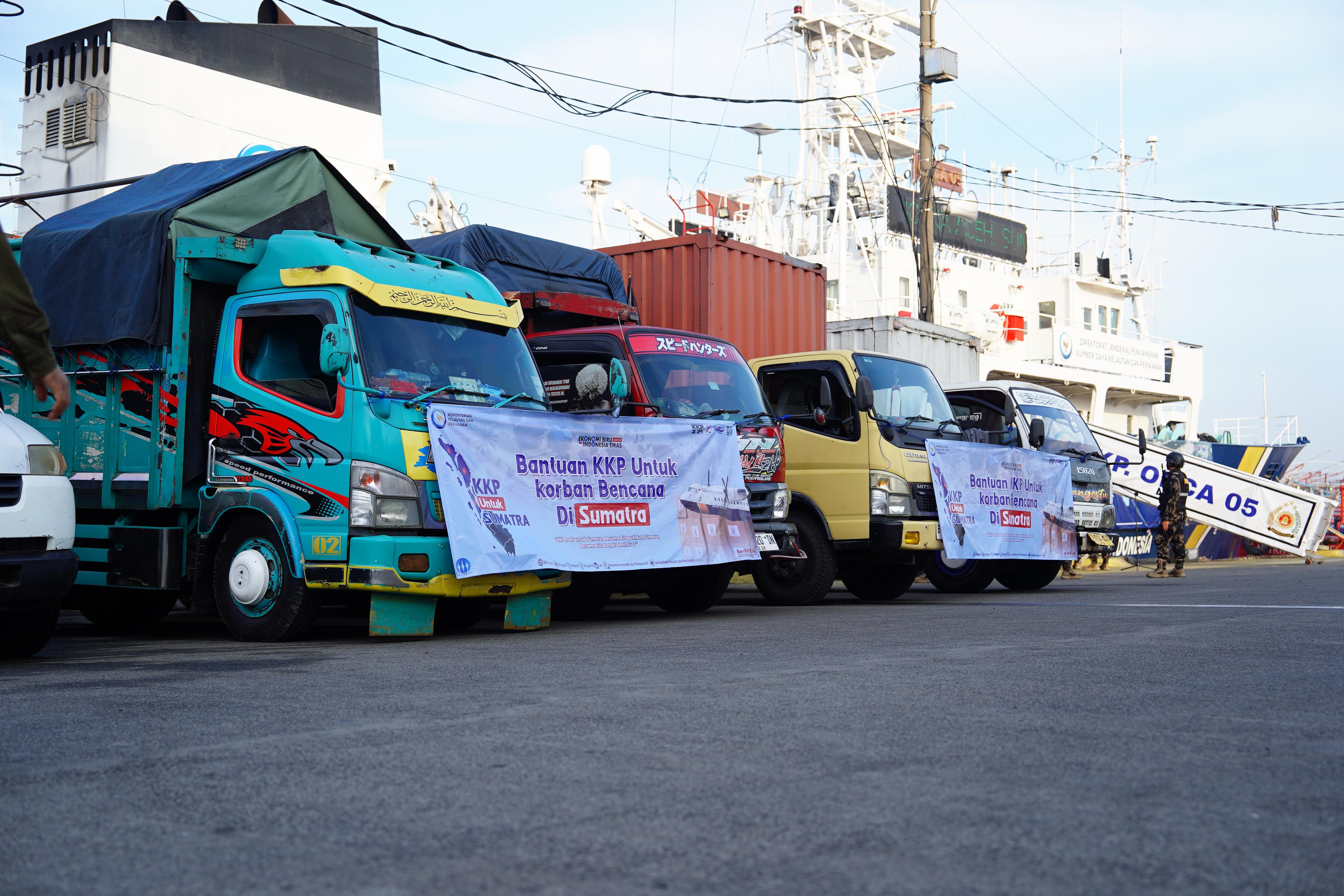 KKP Kembali Kirim Bantuan Kemanusian via Laut ke Lokasi Bencana Sumatra
