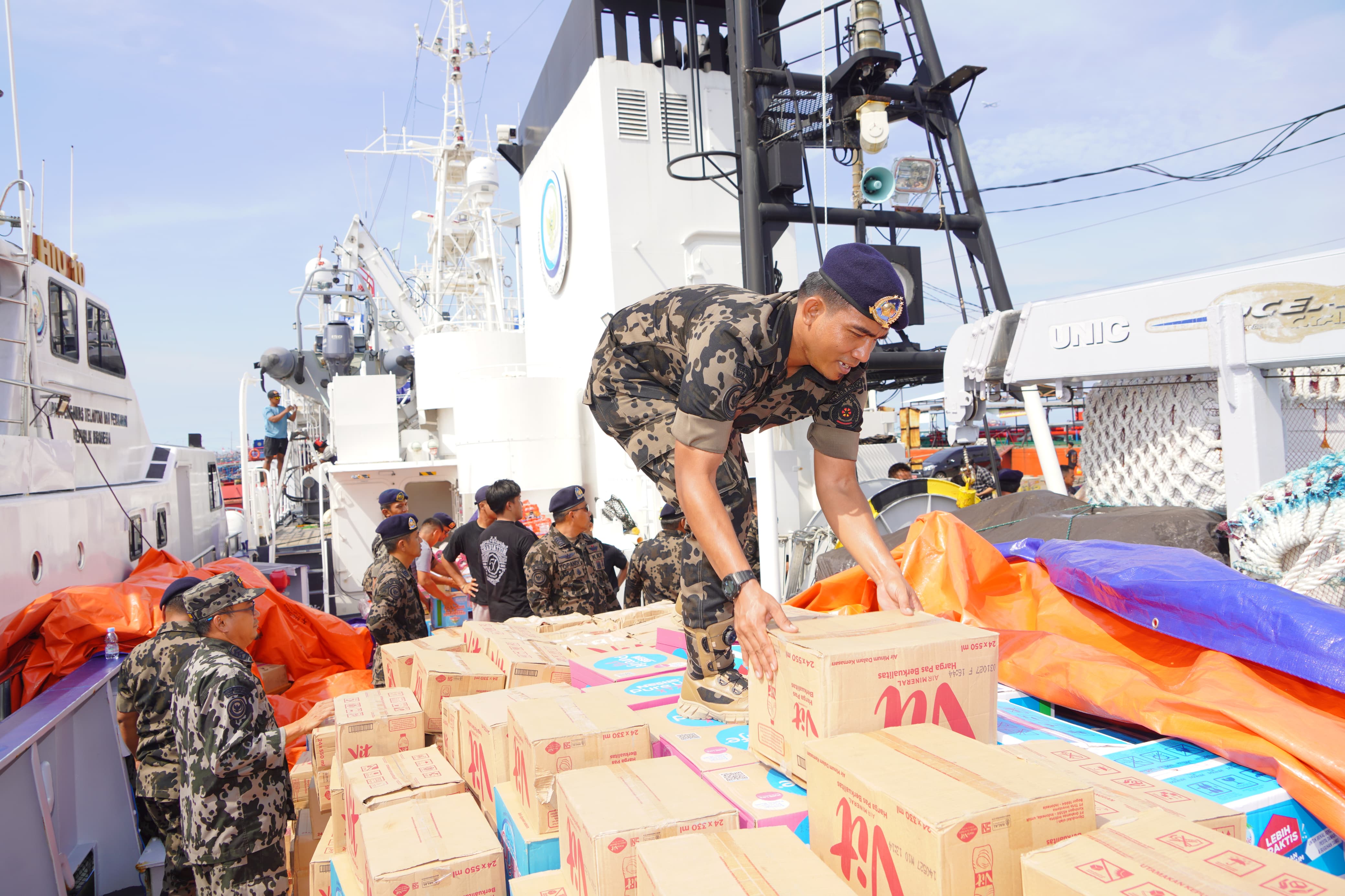 KKP Telah Kirim 159 ton Bantuan ke Lokasi Bencana Sumatra