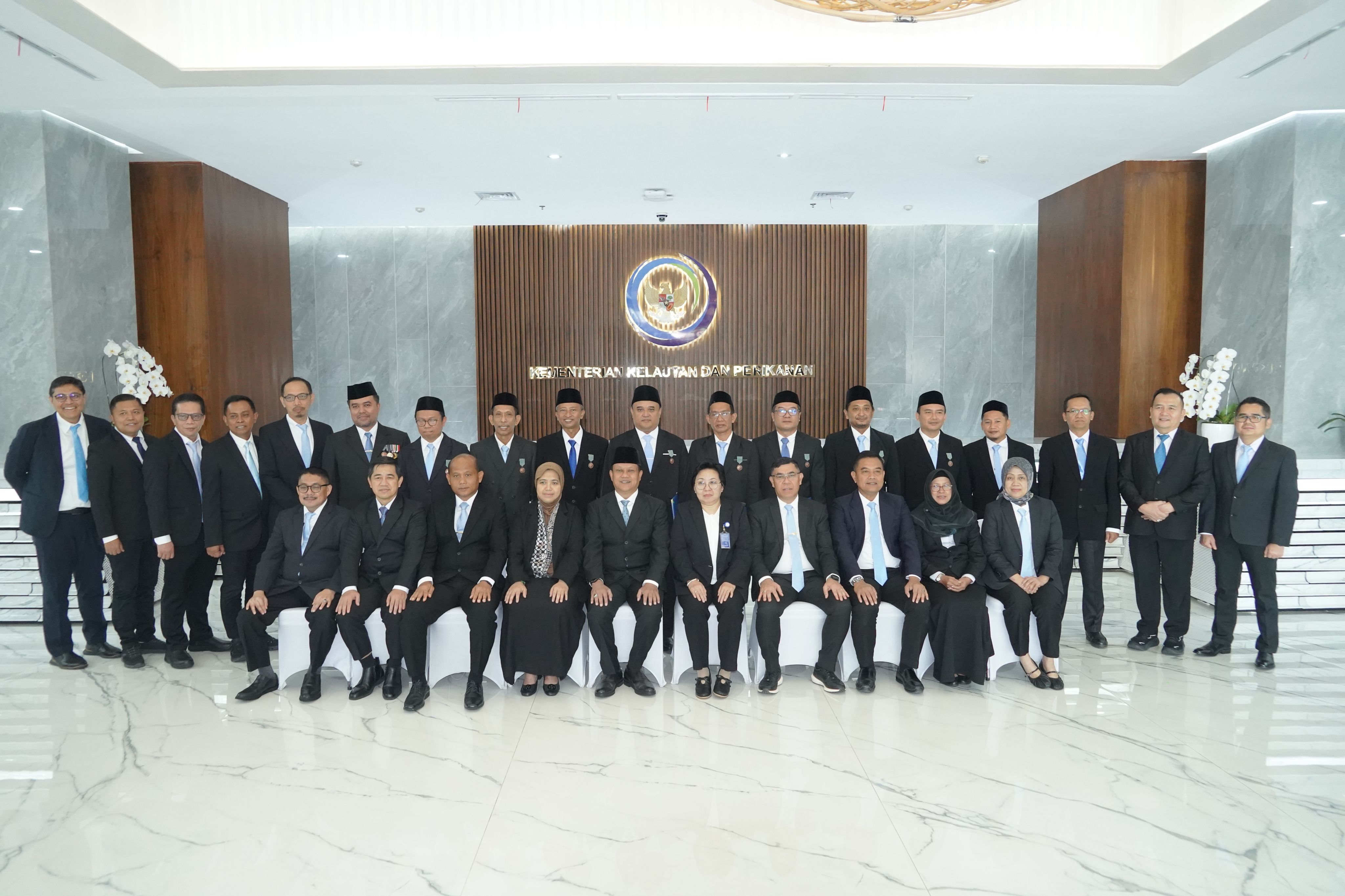 Penyematan Tanda Kehormatan Satylancana Wira Karya Tahun 2025