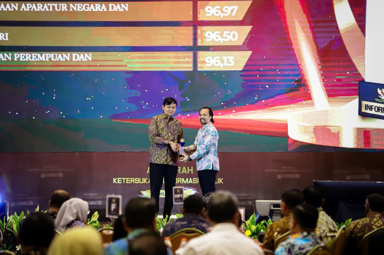 KKP Sukses Pertahankan Prestasi Informatif Ke-7 Kalinya pada Anugerah KIP 2025