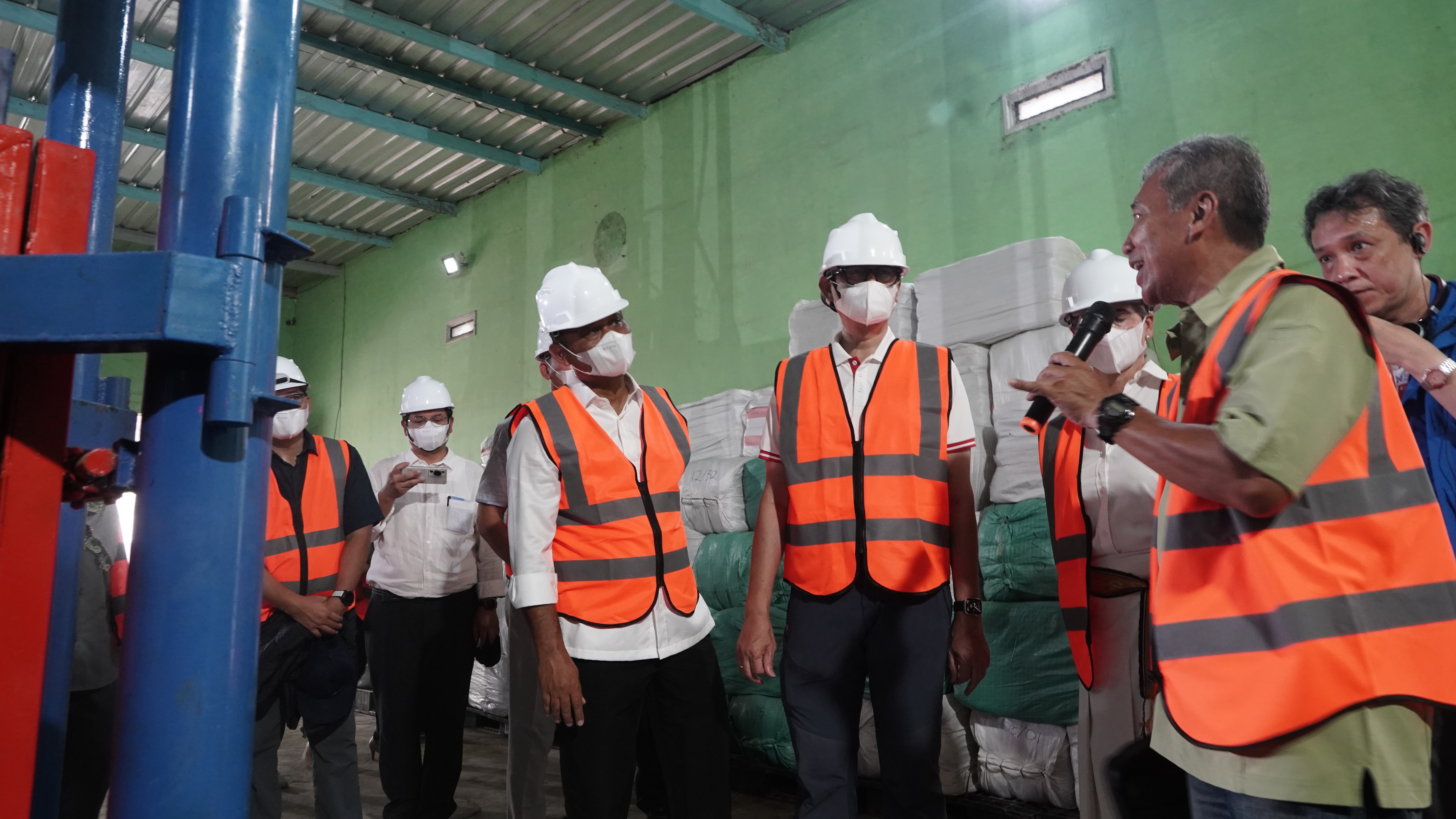 Kunjungan kerja bersama UNDP ke Budi Daya Rumput Laut Gracilaria di Sidoarjo
